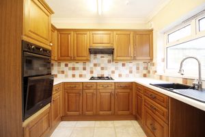 Kitchen- click for photo gallery